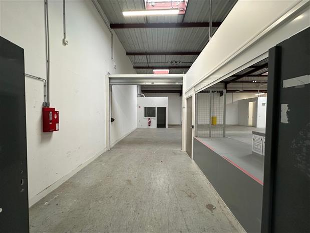 Local d'activités Location 93330 NEUILLY SUR MARNE