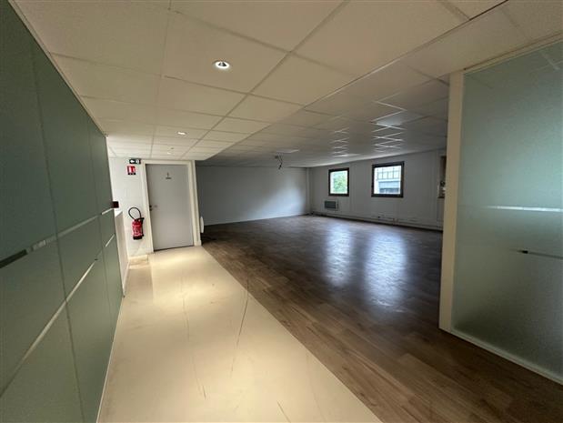 Local d'activités Location 93330 NEUILLY SUR MARNE