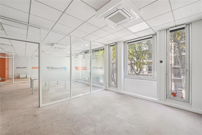 Bureau Location 75008 PARIS 28 AVENUE DE MESSINE